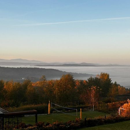 Villa Relax With Swimming Pool And Mountain View Bukow Екстериор снимка