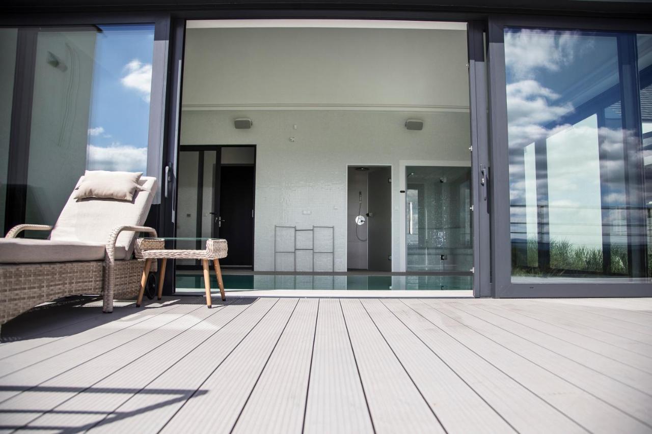 Villa Relax With Swimming Pool And Mountain View Bukow Екстериор снимка