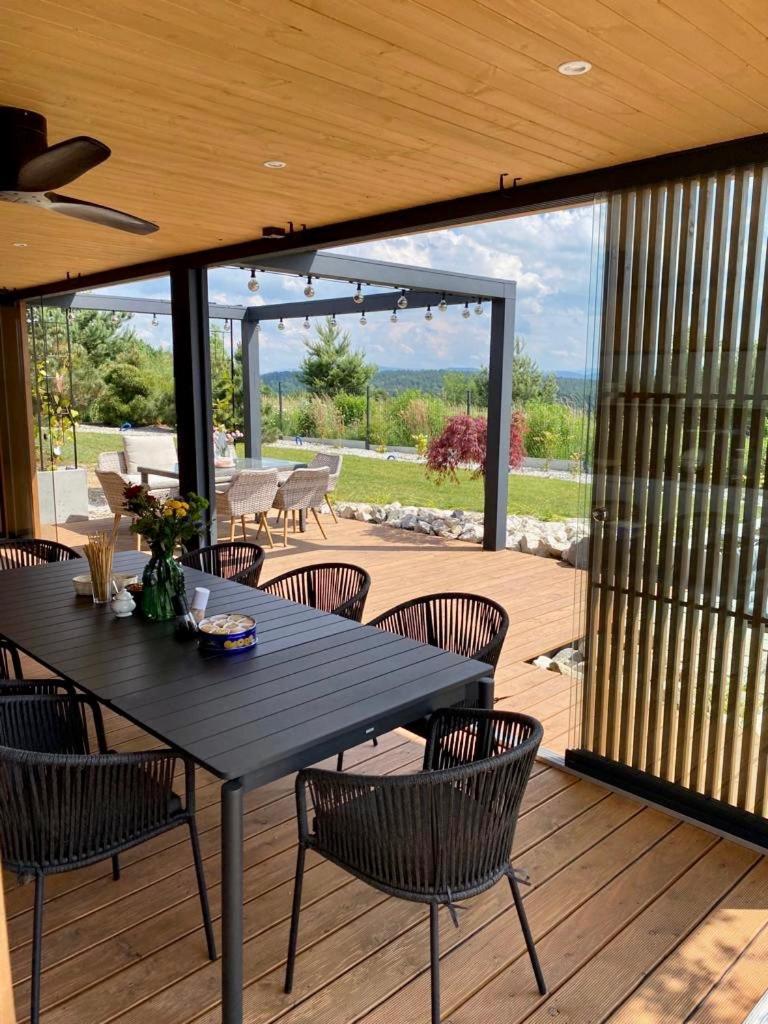 Villa Relax With Swimming Pool And Mountain View Bukow Екстериор снимка