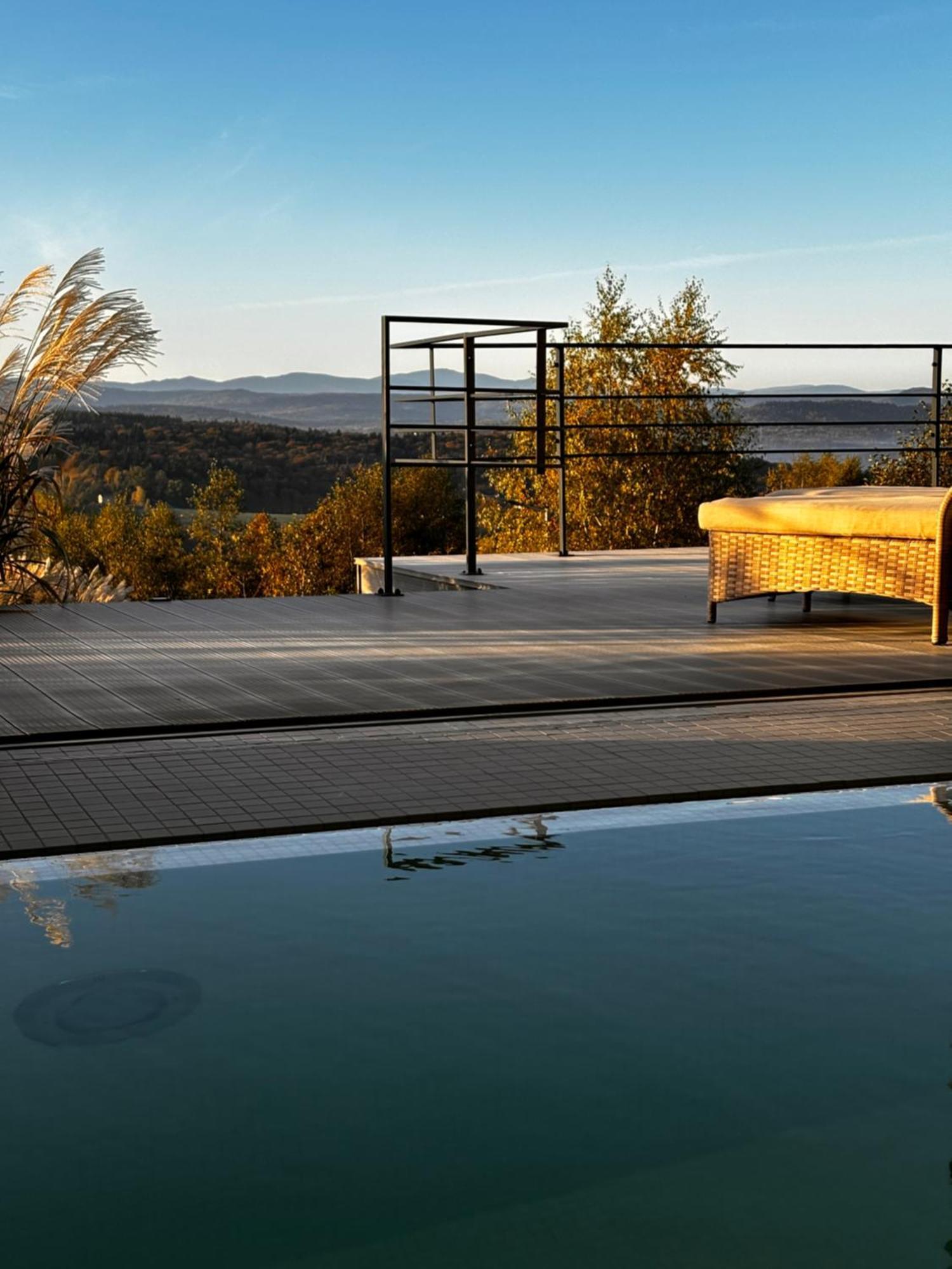 Villa Relax With Swimming Pool And Mountain View Bukow Екстериор снимка